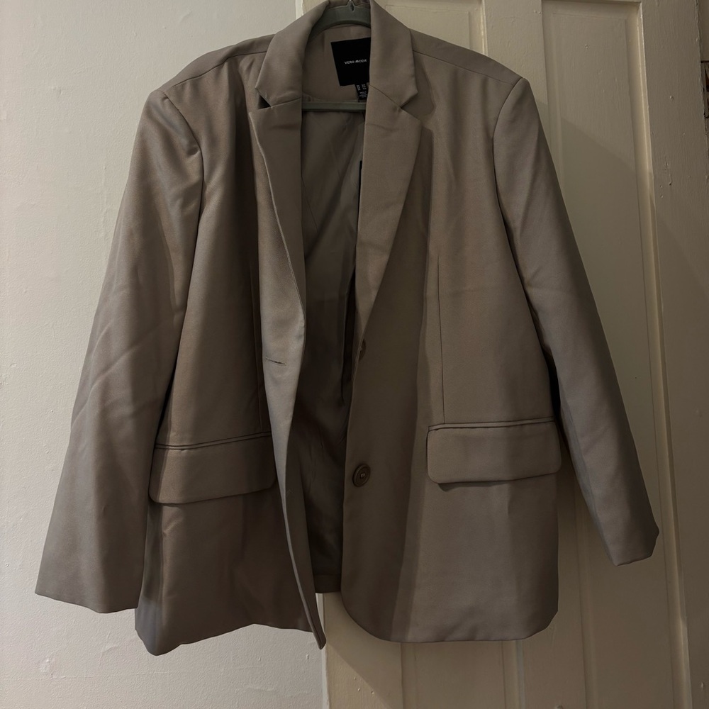 Vero Moda Light Tan Blazer